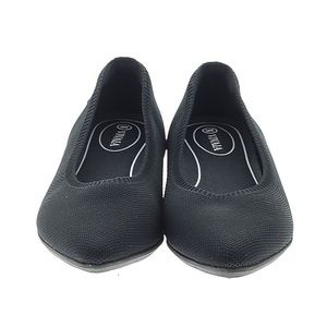 Black Vivaia Pointed-Toe Ballet Flats (Aria 5°)
